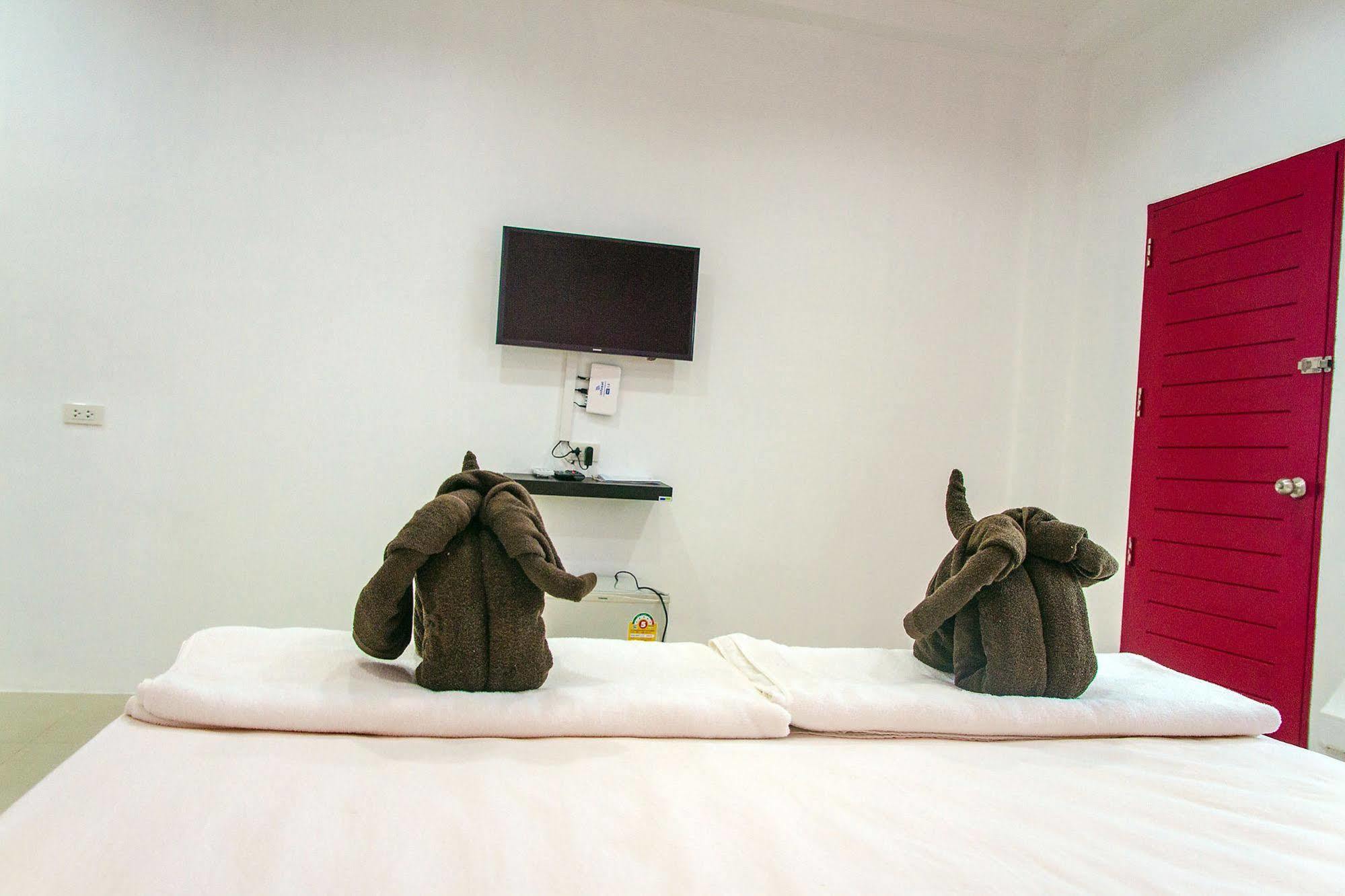 Hotel Keereelay Ko Lanta Exterior foto